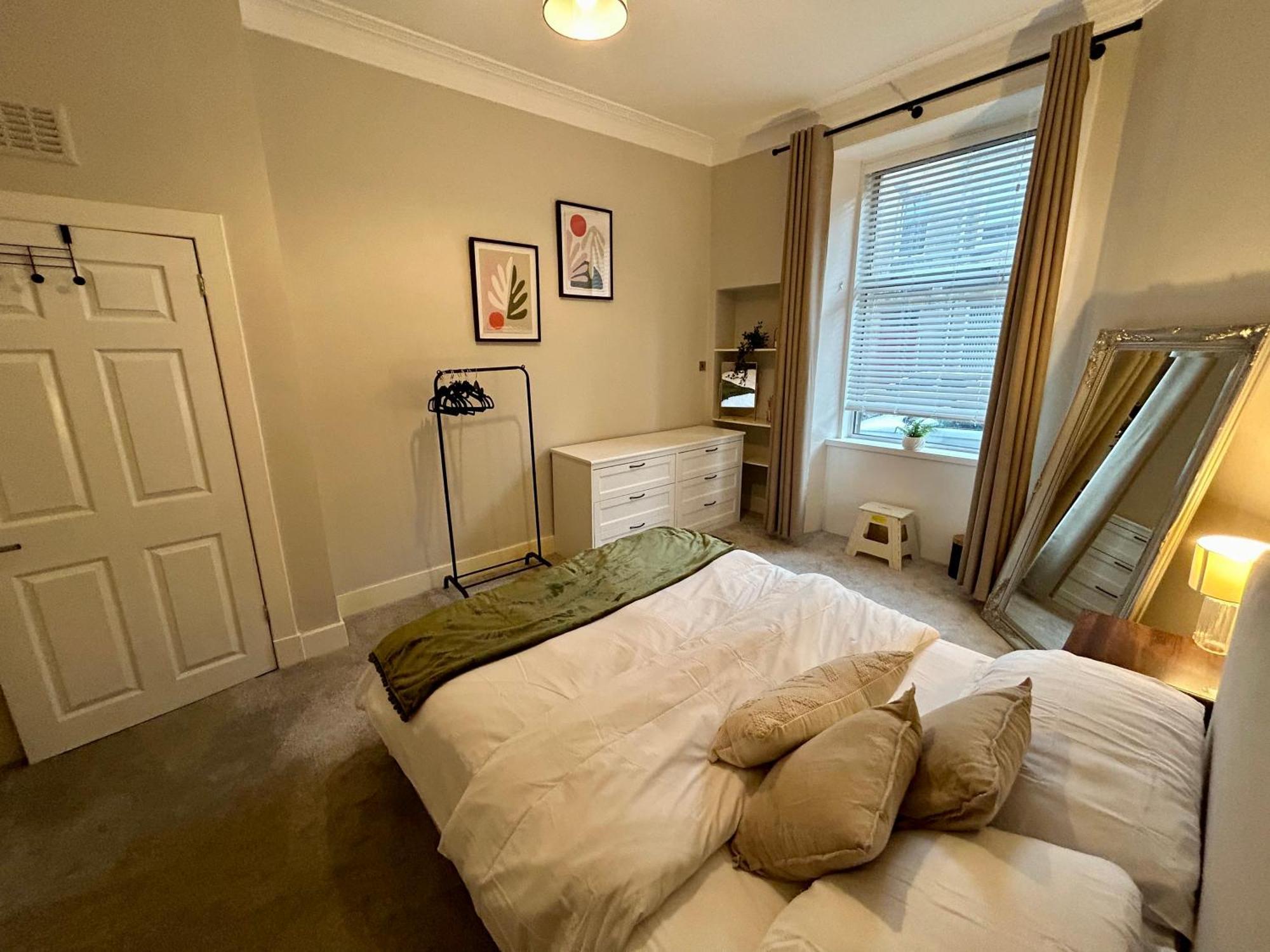 West Dunbartonshire Flat Apartment Dumbarton