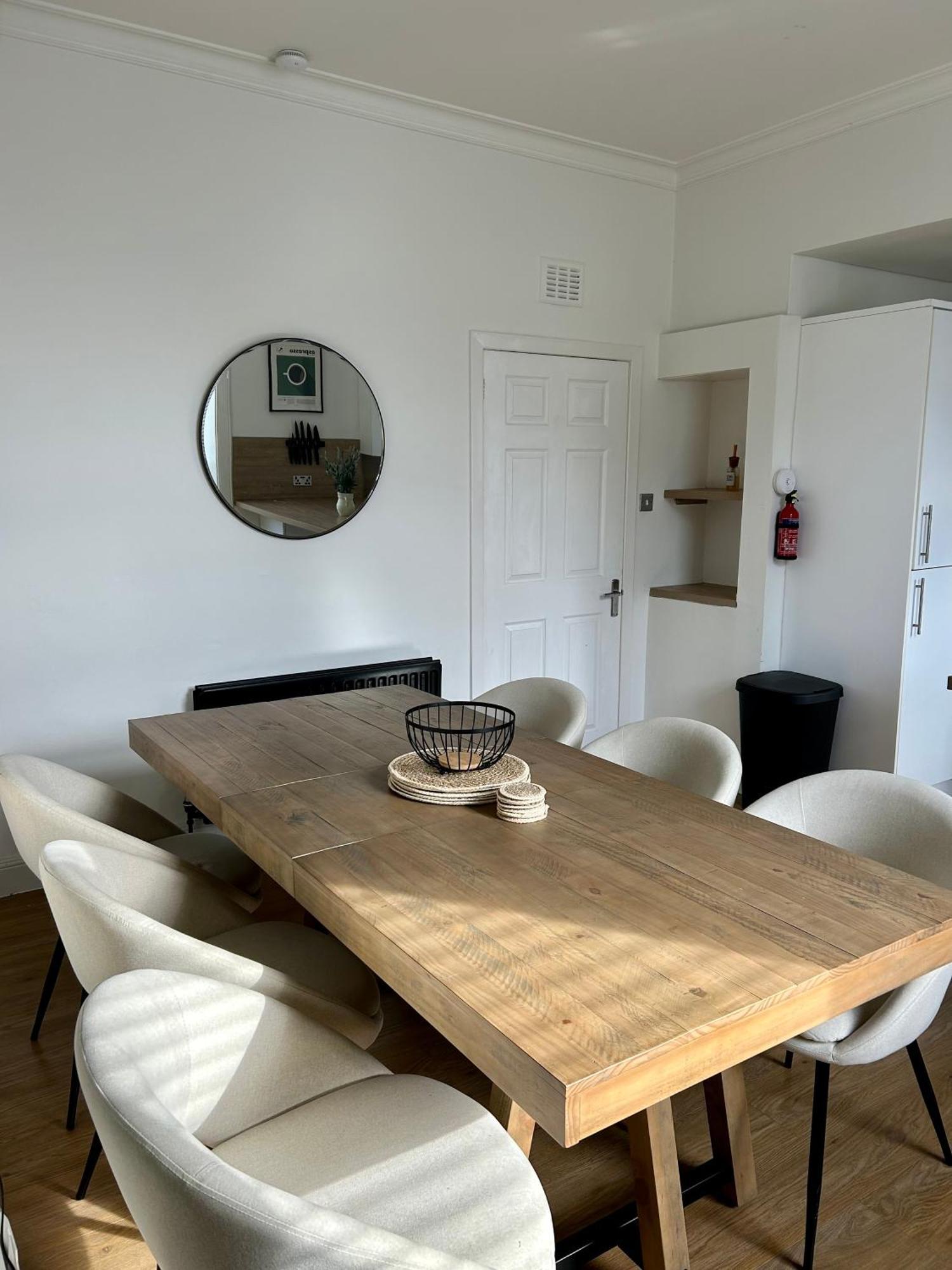 West Dunbartonshire Flat Apartment *